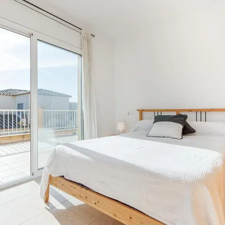 Casa Con Jardin Privado, 3 Habitaciones, Terraza Y Garaje En - Es-89-100 *