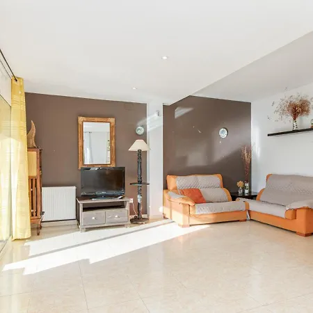 Casa Con Jardin Privado, 3 Habitaciones, Terraza Y Garaje En - Es-89-100 Sant Pere Pescador